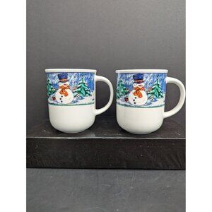 Oneida Frosty Friends Design Coffee Hot Chocolate Mugs 10 Oz Set of 2